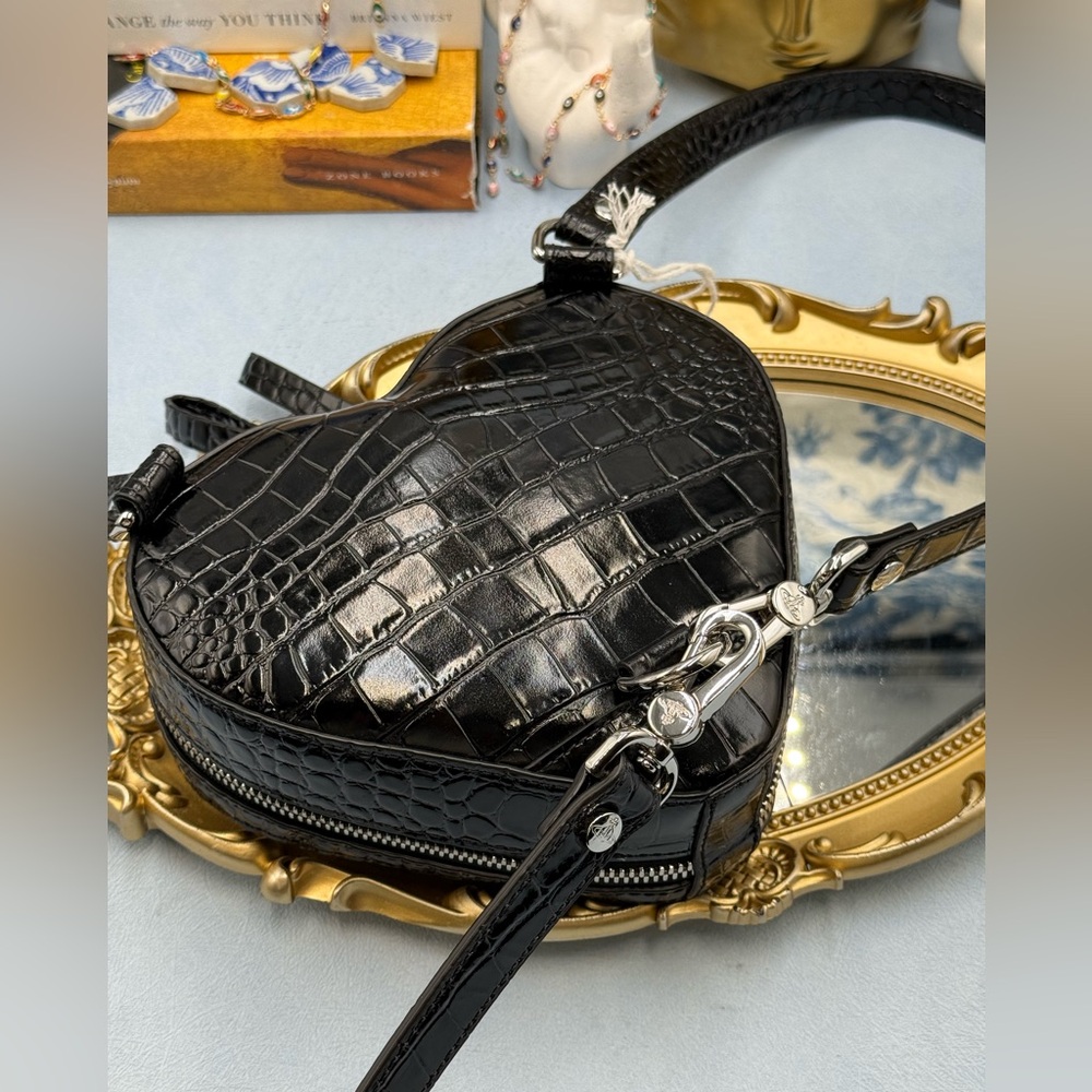 🆕 VIVIENNE WESTWOOD 🧿 NWT Ella Mini Heart Backpack, Black Croc - AUTHENTICATED - Picture 12 of 16
